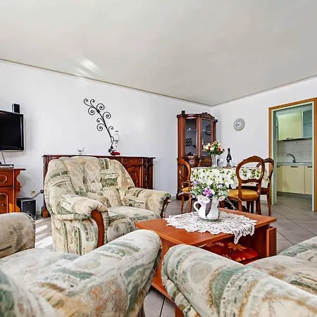 In Rovinj/istrien 11720 Apartment *
